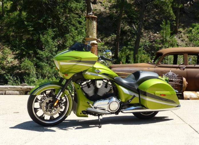 2015 Victory Magnum First Ride Review