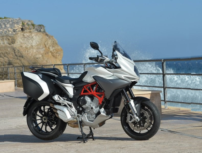 MV Agusta Turismo Veloce 800 First Ride Review