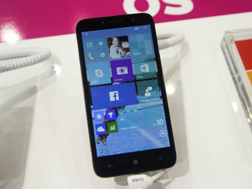 Alcatel OneTouch Fierce XL Hands-on review: A Windows 10 Mobile phone not from Microsoft