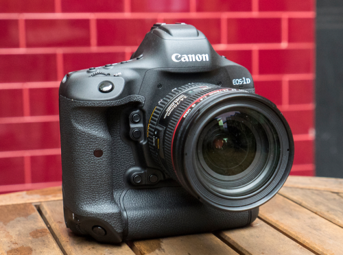 Canon EOS 1D X Mark II hands-on preview : The fast and the furious