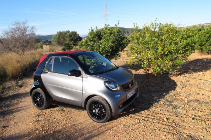 2017 Smart ForTwo Cabriolet First-Drive Review