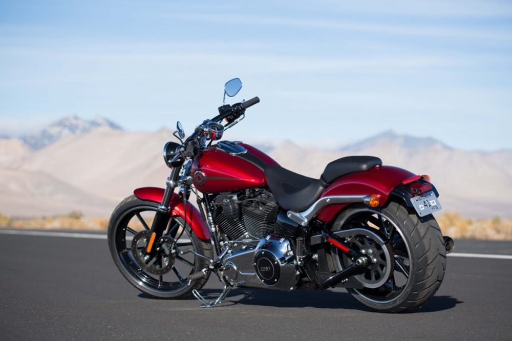 HarleyDavidson Breakout First Ride Review