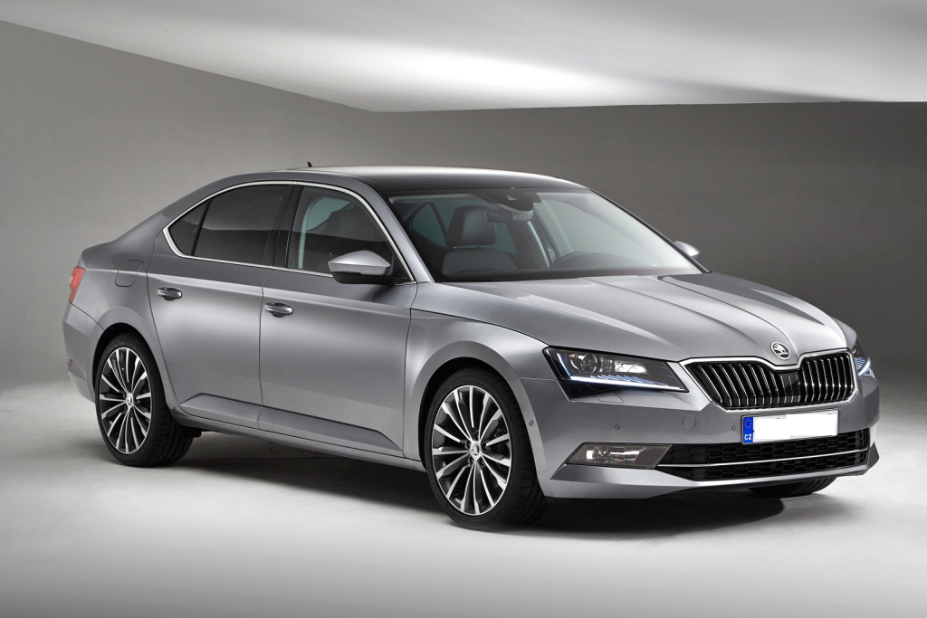 Skoda Superb Review : A smart large hatchback with limo levels of ...