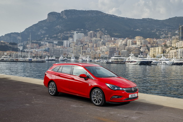 Vauxhall Astra Sports Tourer 2016 : Class-leading Astra, now available as an estate
