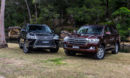 2016 Toyota LandCruiser 200 Series v 2016 Lexus LX570 Comparison Tests