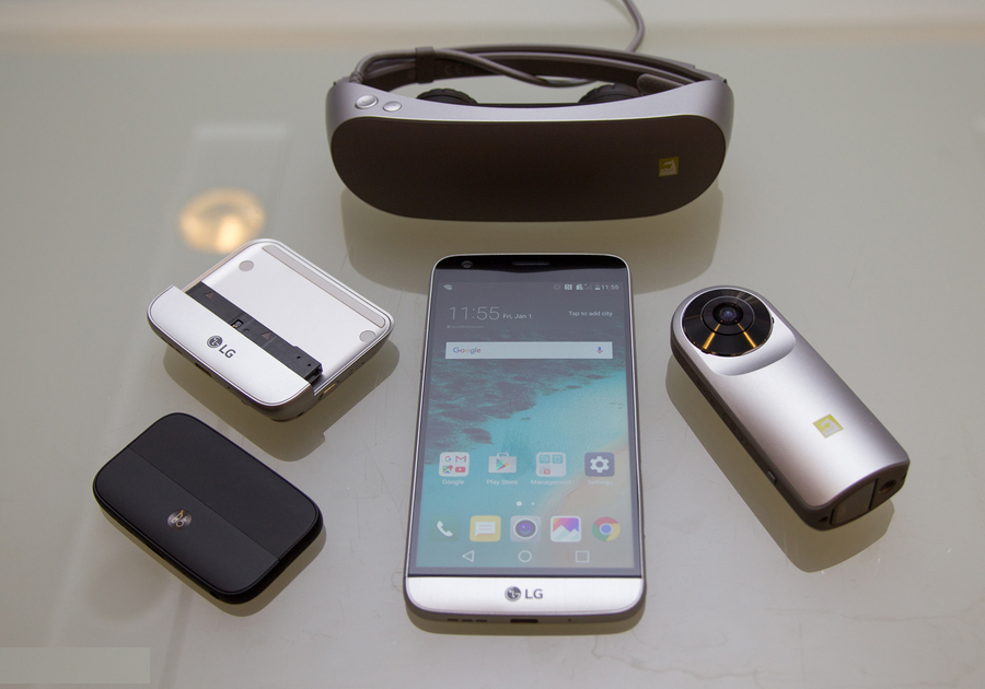 LG G5 Friends review