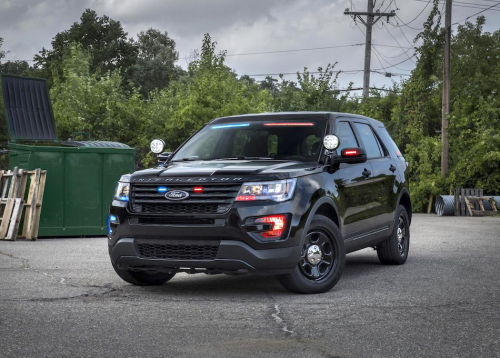 Ford’s new police car goes stealthy by hiding the light bar