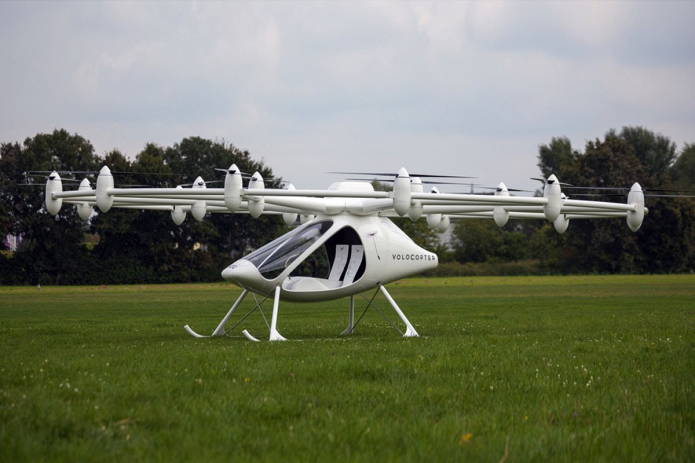 e-volo Volocopter VC200 done its first manned flight