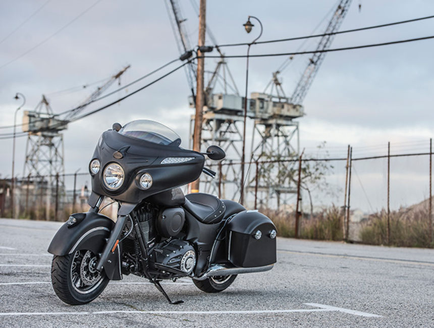 Indian Motorcycle Unveils 2016 Chieftain Dark Horse
