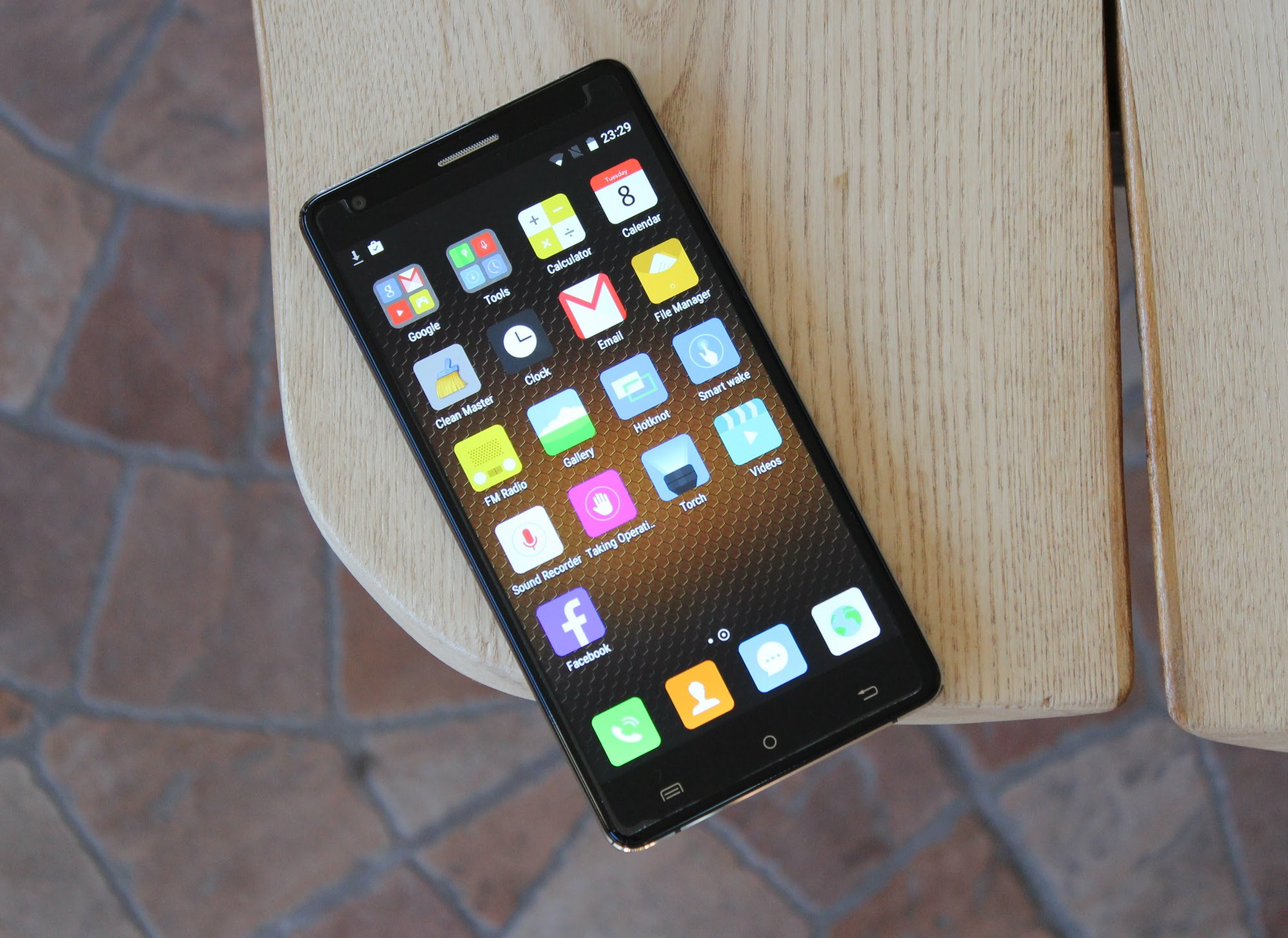 Cubot H2 Review : 5000mAh battery, very fast and built like a tank