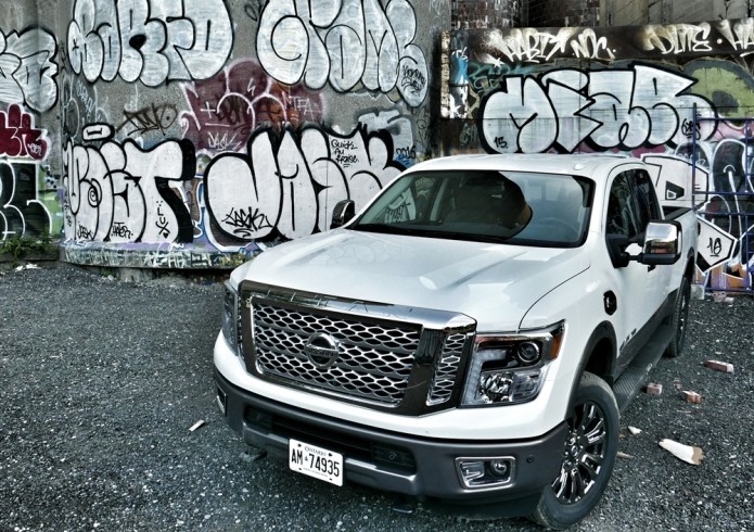 2016 Nissan Titan XD Review : Not-quite HD pickup makes cannonball splash