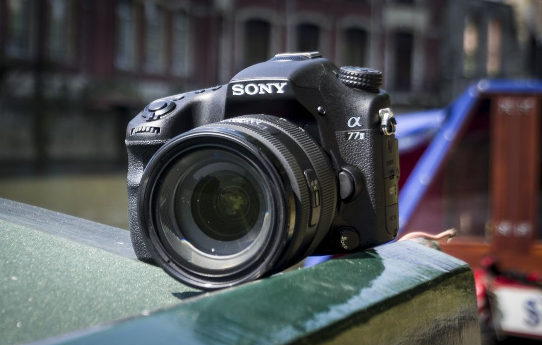 Top 10 Best APSC Digital SLRs 2016