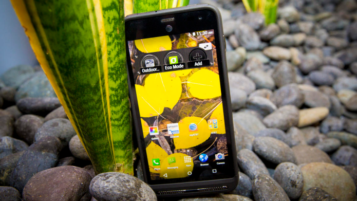 Kyocera DuraForce XD Review : Durable Phone Keeps on Ticking