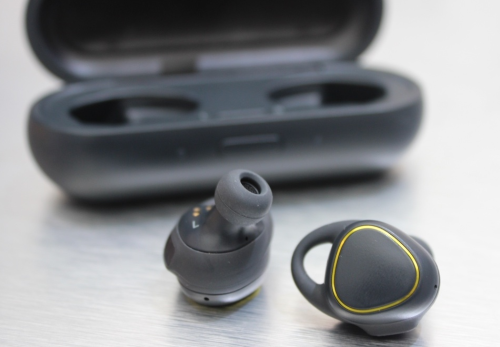 Samsung Gear IconX first look review : Gatecrashing the fitness hearable party