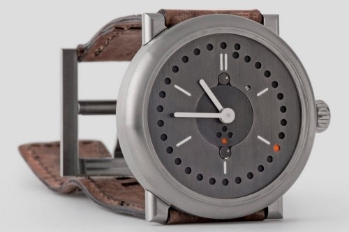 Ochs Und Junior Simplifies The Perpetual Calendar Watch With Their Clever Timepiece