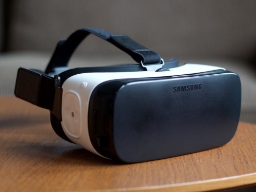 5 reasons why the new Samsung Gear VR (2016) is the best mobile headset by far