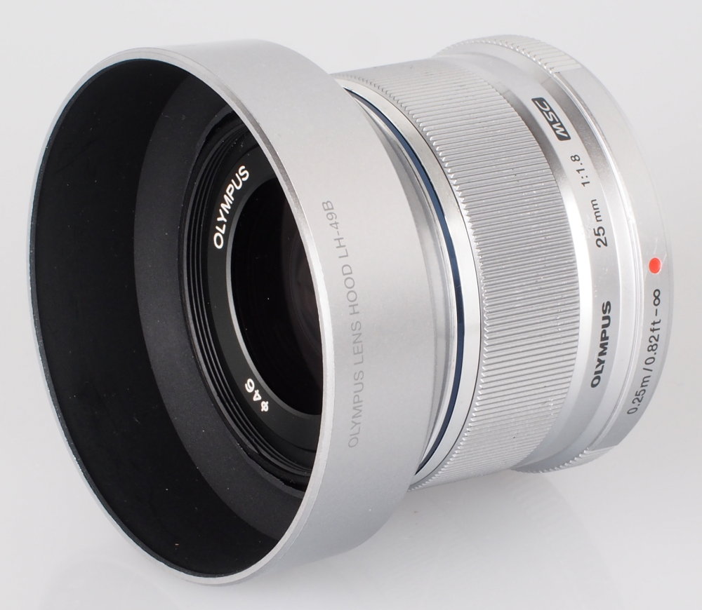 Olympus M.Zuiko 25mm f/1.8 Video Review