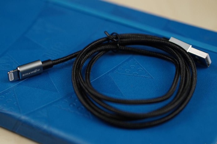 BlitzWolf Braided MFi Lightning Cable Review