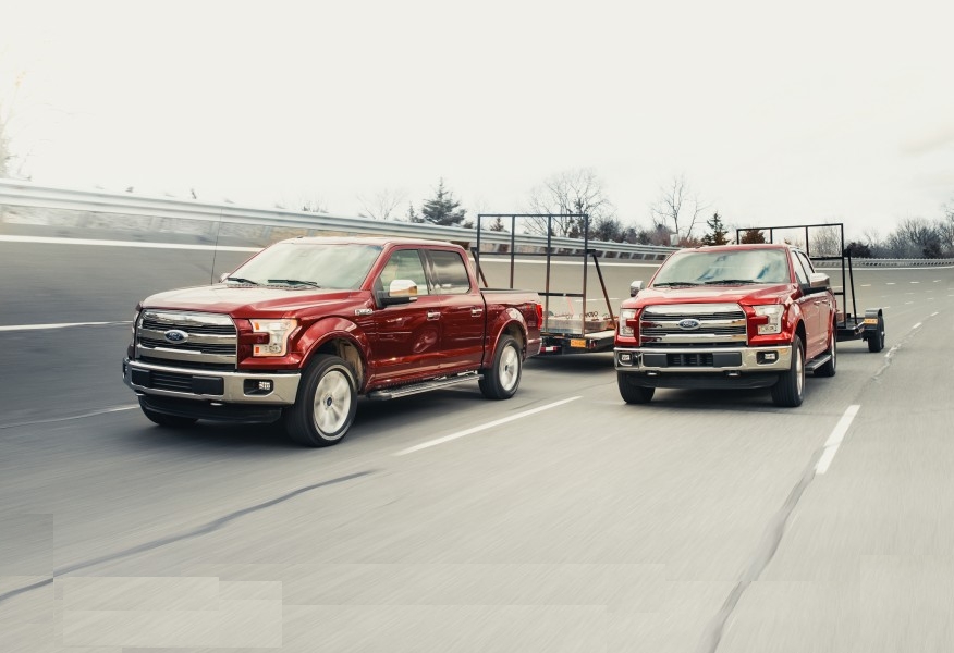 2016 Ford F-150 5.0L V-8 4x4 vs. 2016 Ford F-150 3.5L EcoBoost 4x4 - Comparison Tests