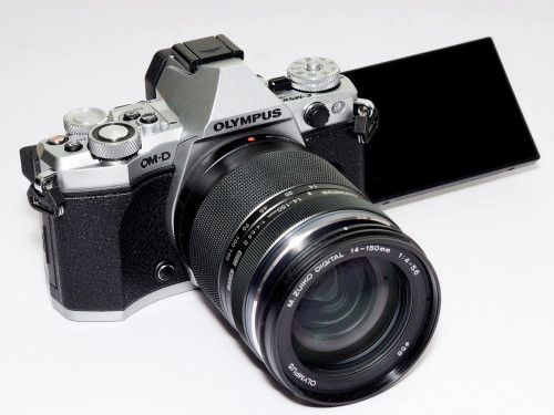 How to buy…a compact system camera