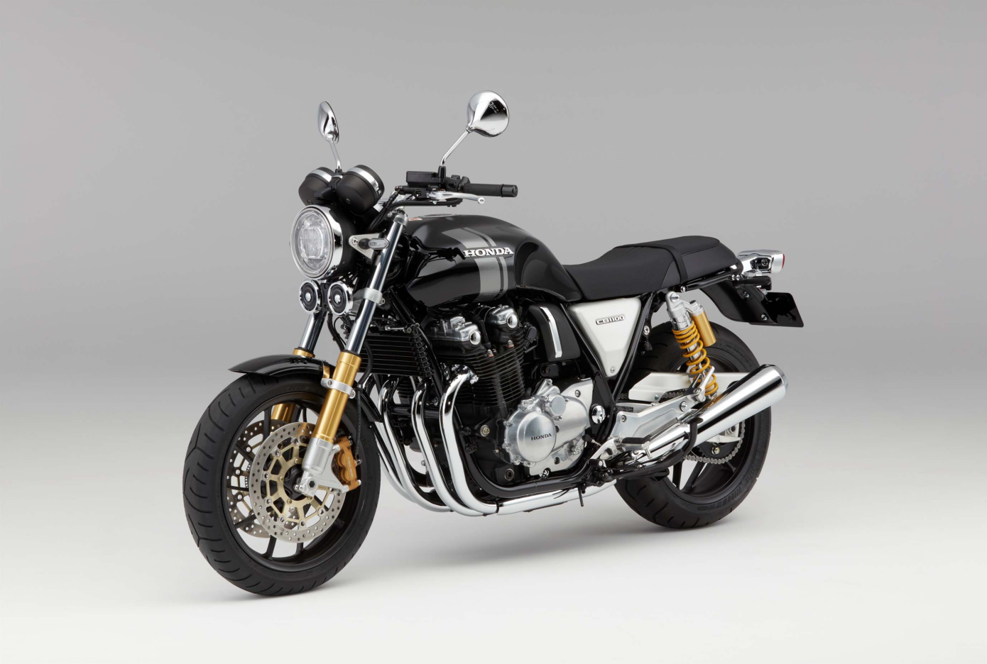 17 Honda Cb1100 Rs And Cb1100 Ex Preview Gearopen