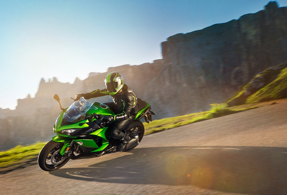 2017 Kawasaki Ninja 1000 Preview