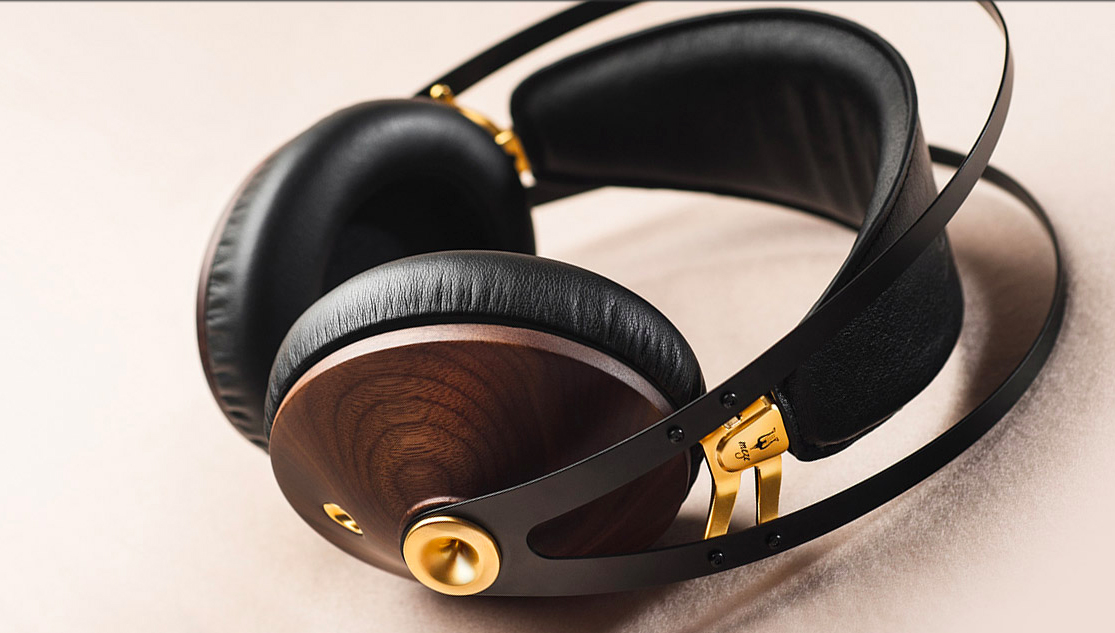 Meze 99 Classics Headphones Review - GearOpen.com