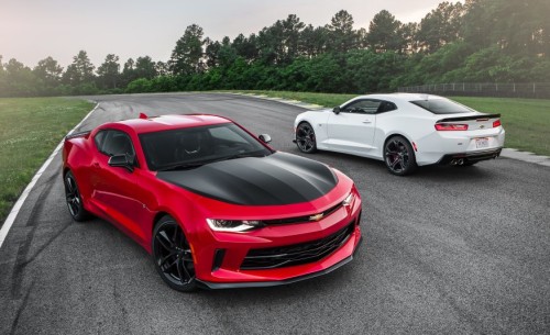2017 Chevrolet Camaro 1LE First Drive: Best of both worlds