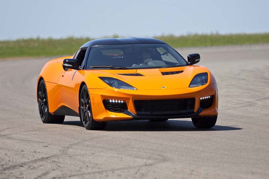 2017-lotus-evora-400-front-three-quarter-turn-e1470672025444