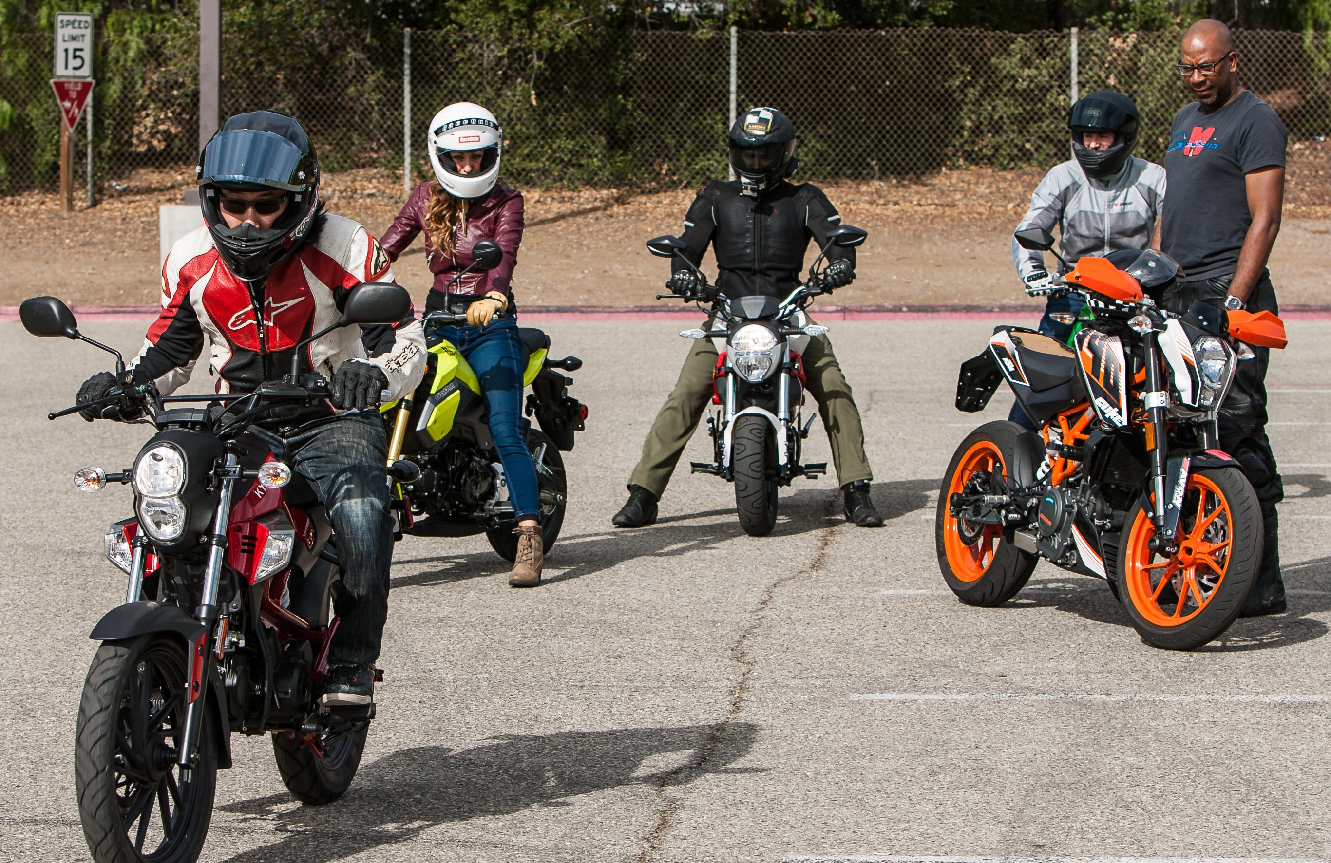 Battle Of The 125cc Ankle Biters – Part 1