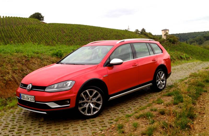 2017 Volkswagen Golf Alltrack Review: The would-be crossover killer