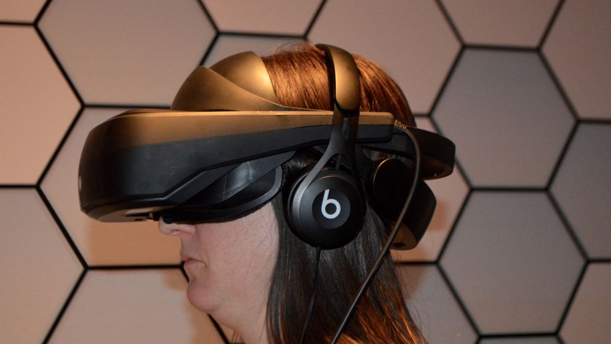 Hands on: LG SteamVR headset review