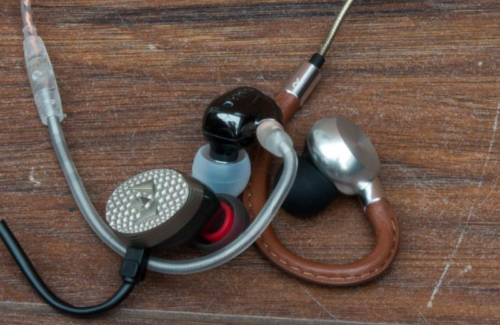 Earphones between £330-350/$495-525 Group Test : It’s time to block out the world
