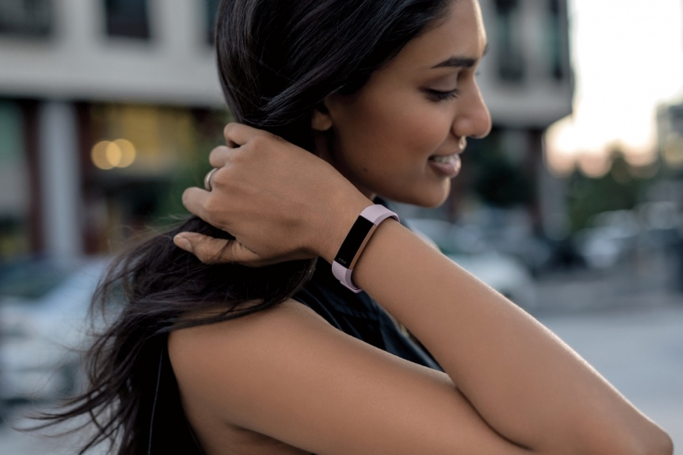 Fitbit Alta HR in-depth hands-on review : World's slimmest 24/7 heart rate tracker explained