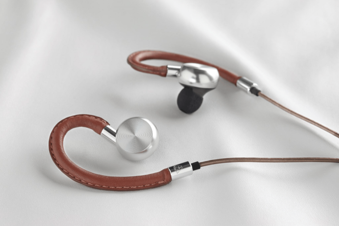 Aedle ODS-1 Earphones Review : You can't go wrong with metal and leather