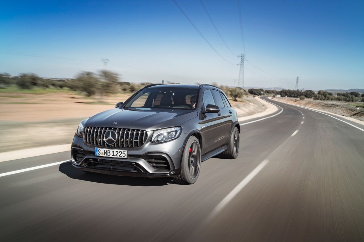2018-Mercedes-AMG-GLC-63-6-5917-default-large