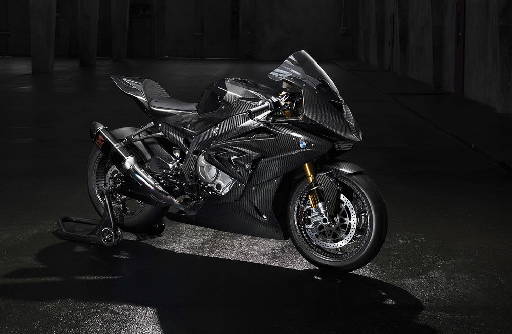 2017 BMW HP4 Race Review
