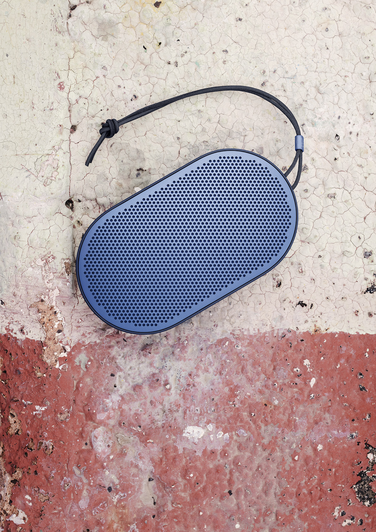 B&O Beoplay P2 Review - GearOpen.com