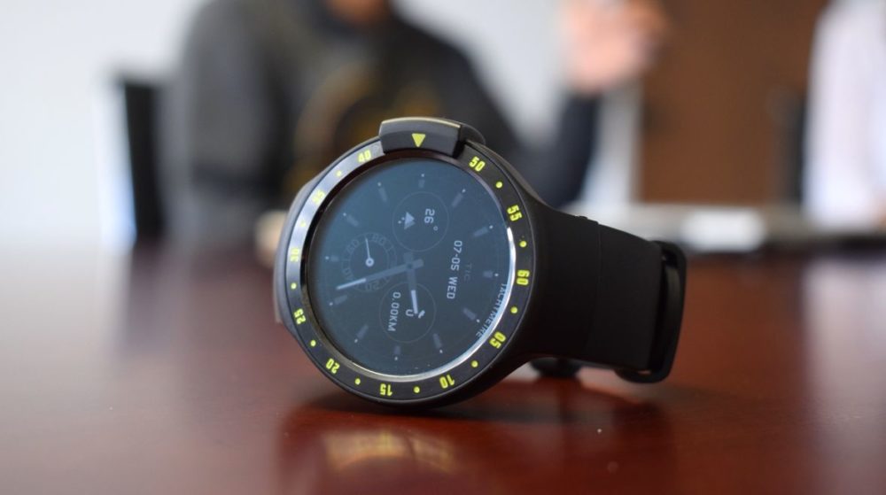 ticwatch e first charge