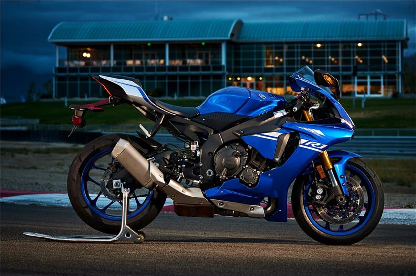 2016-2017 Yamaha YZF-R1/YZF-R1S/YZF-R1M Review