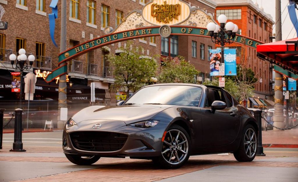 xehay-2017-Mazda-MX-5-Miata-RF-140317-5
