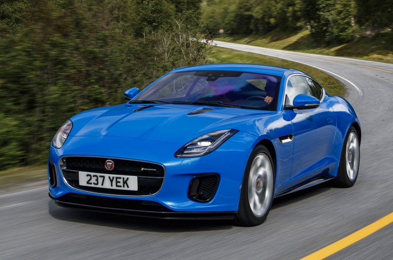 2017 Jaguar F-Type 2.0 i4 300 First Ride Review - GearOpen.com