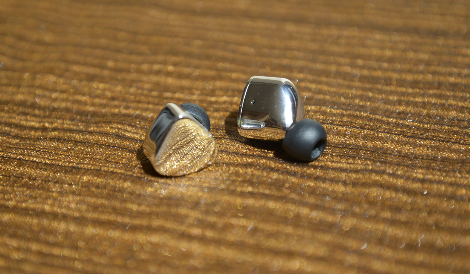 Rhapsodio Galaxy V2 In Ear Headphones Review