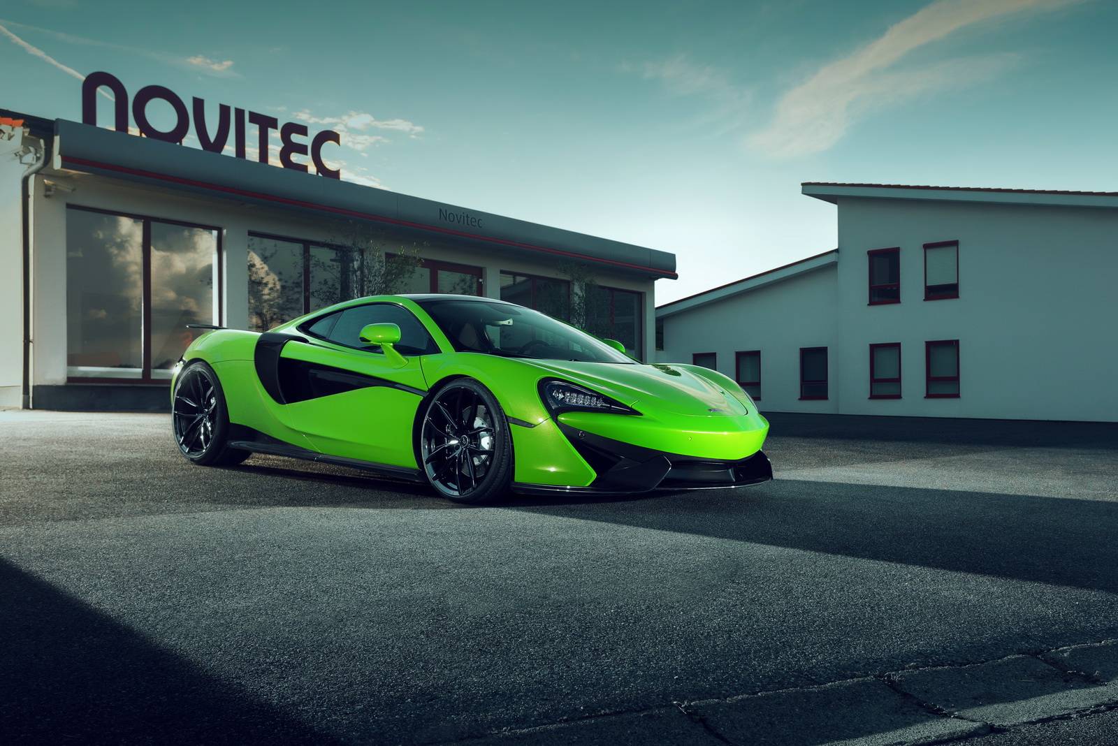 2017 Mclaren 570GT By Novitec Review