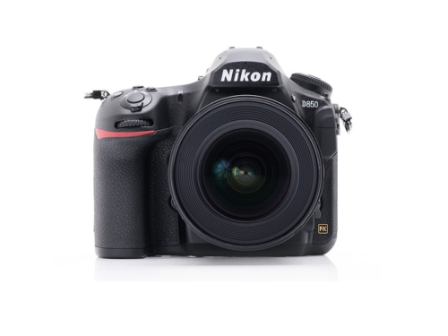 Nikon D850 Hands-on Review: First Impressions