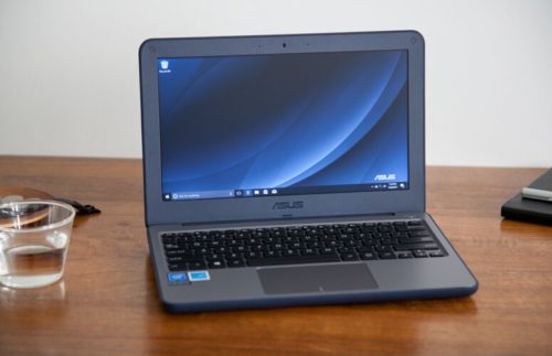 Asus VivoBook W202NA Review