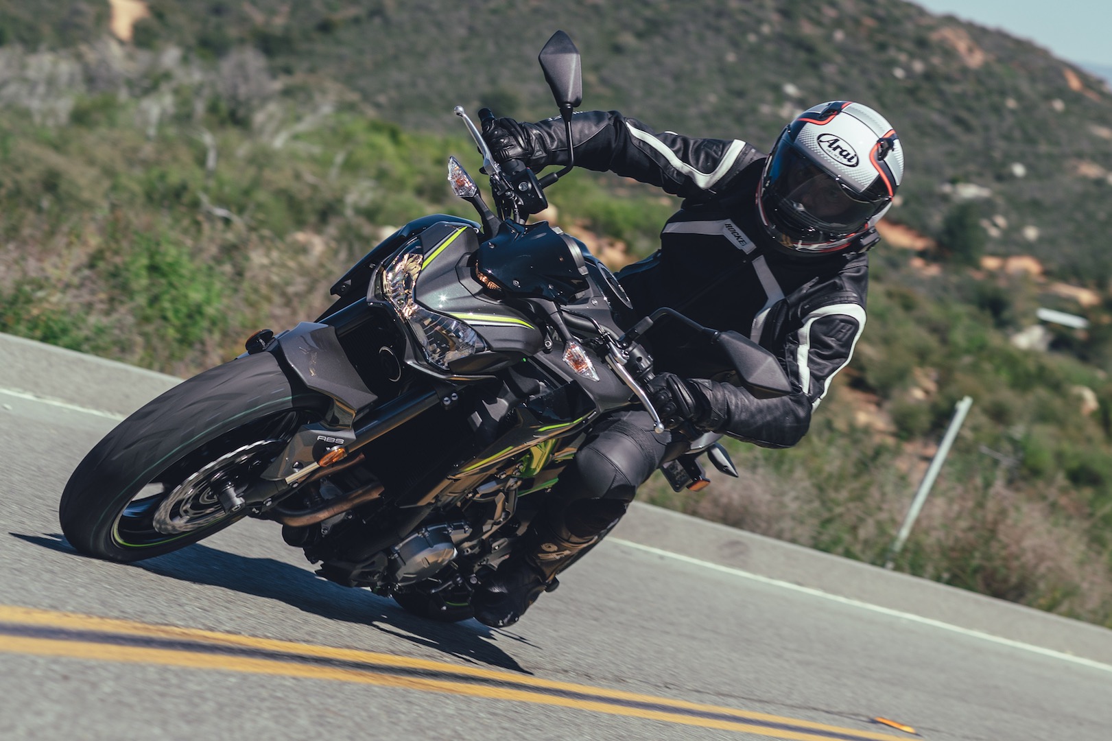 2017-2018 Kawasaki Z900 Review