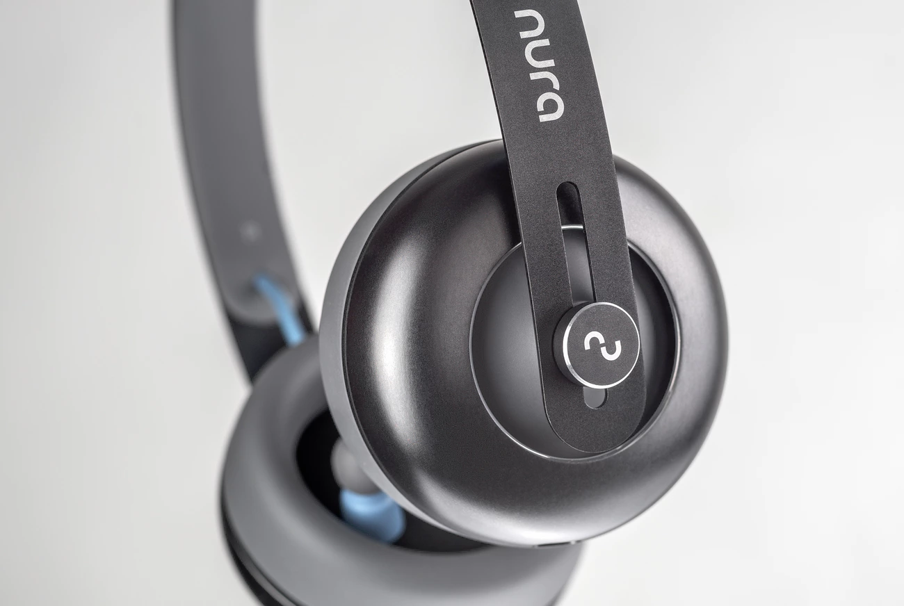 Nuraphone Review: Headphones That Scan Your Ears For A Tailored ...