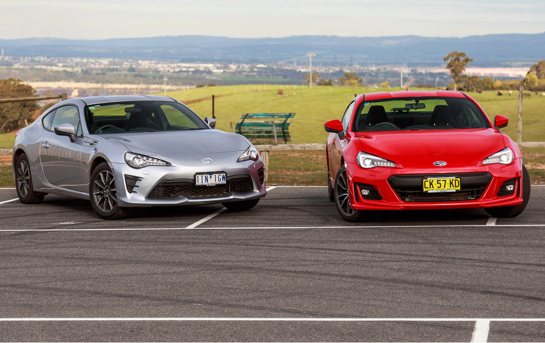 2017 Subaru BRZ v Toyota 86 GT comparison