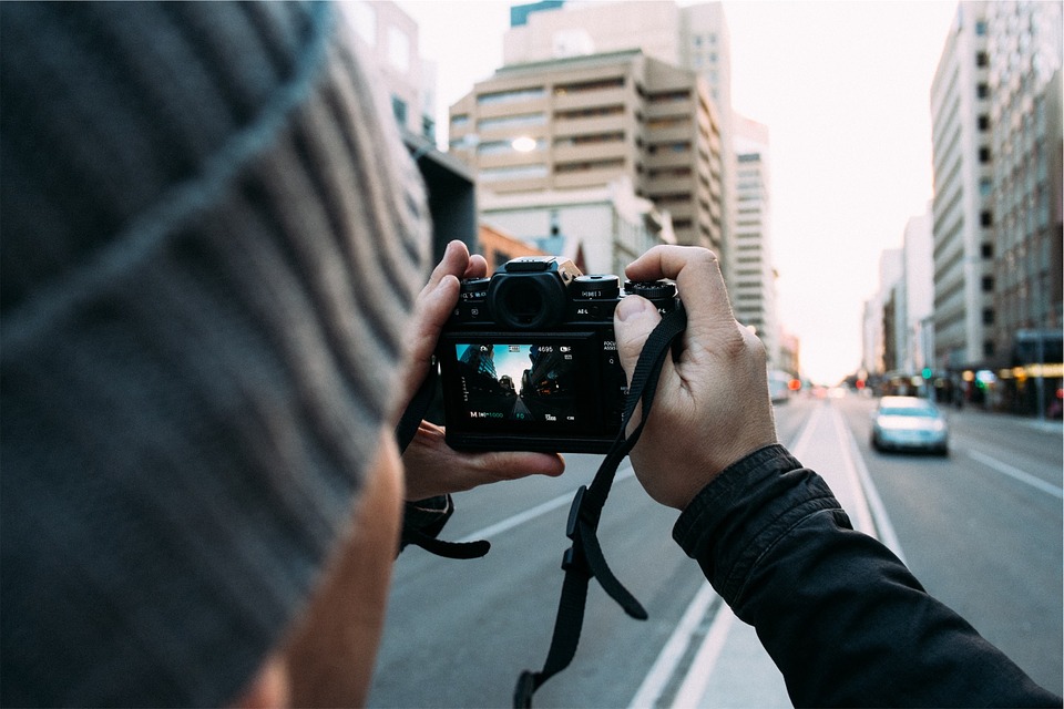 Have it your way: which 24MP Canon should I buy?